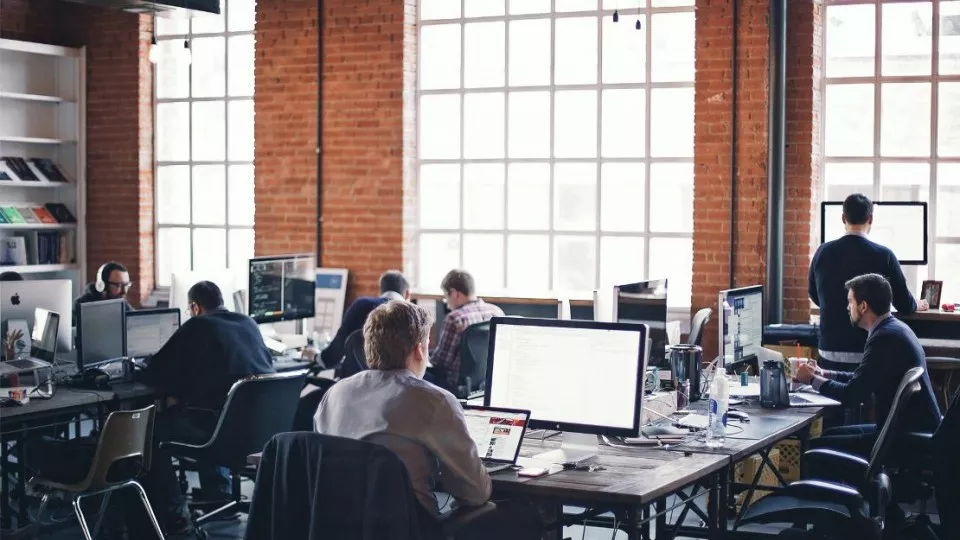 Как выбрать веб-студию в Мысках по кейсам